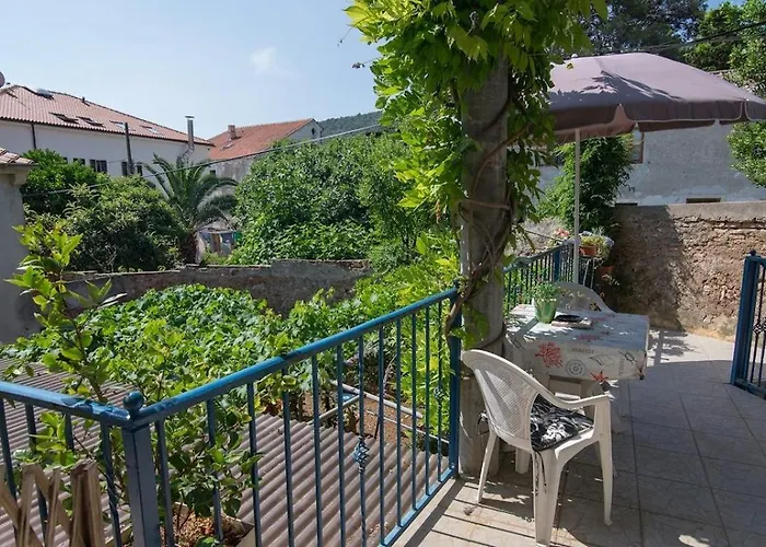 Complex 26 Vendégház Veli Lošinj