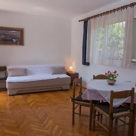 Complex 26 3* Veli Lošinj