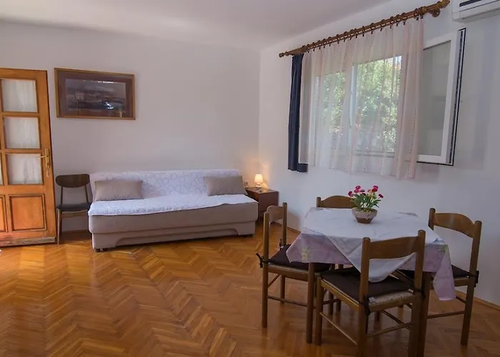 Complex 26 3* Veli Lošinj